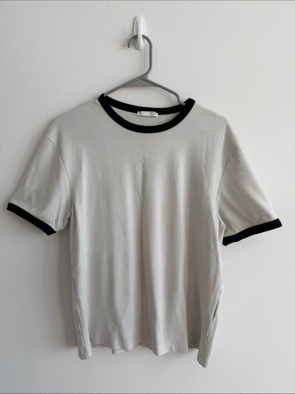 Zara Men's Off-White Ringer Tee with Black Trim